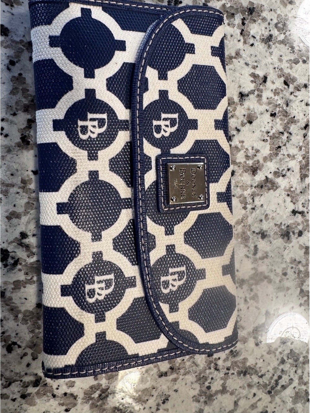 Dooney & Bourke Navy White DB Logo Continental Clutch Wallet Snap Zip
